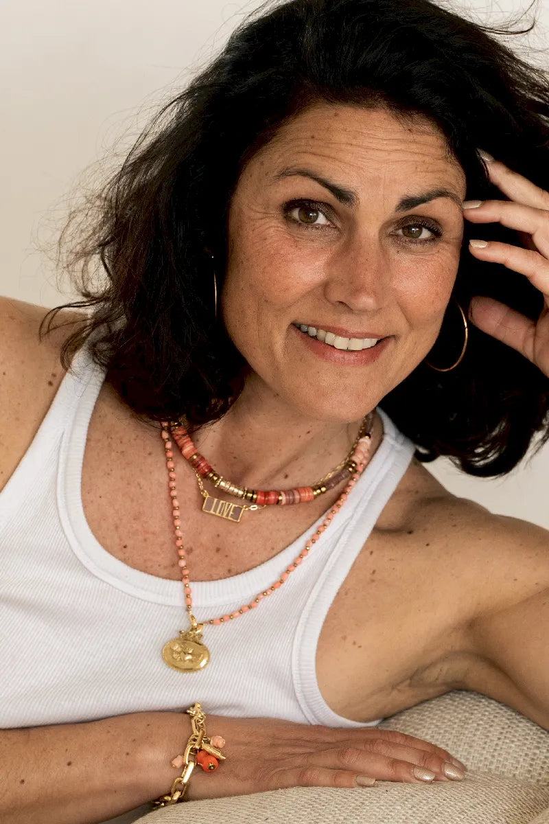 Sautoir en corail, vue 3 - Paulette Quincaillerie