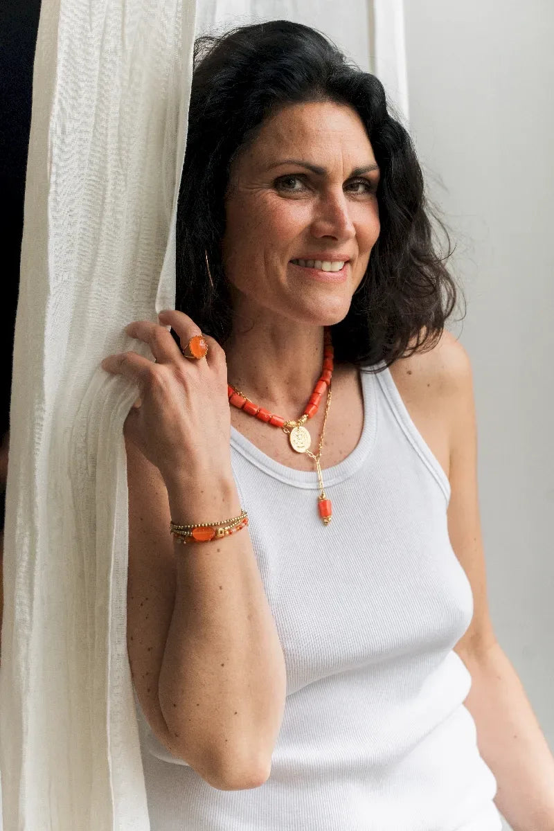 Collier en corail, vue 4 - Paulette Quincaillerie
