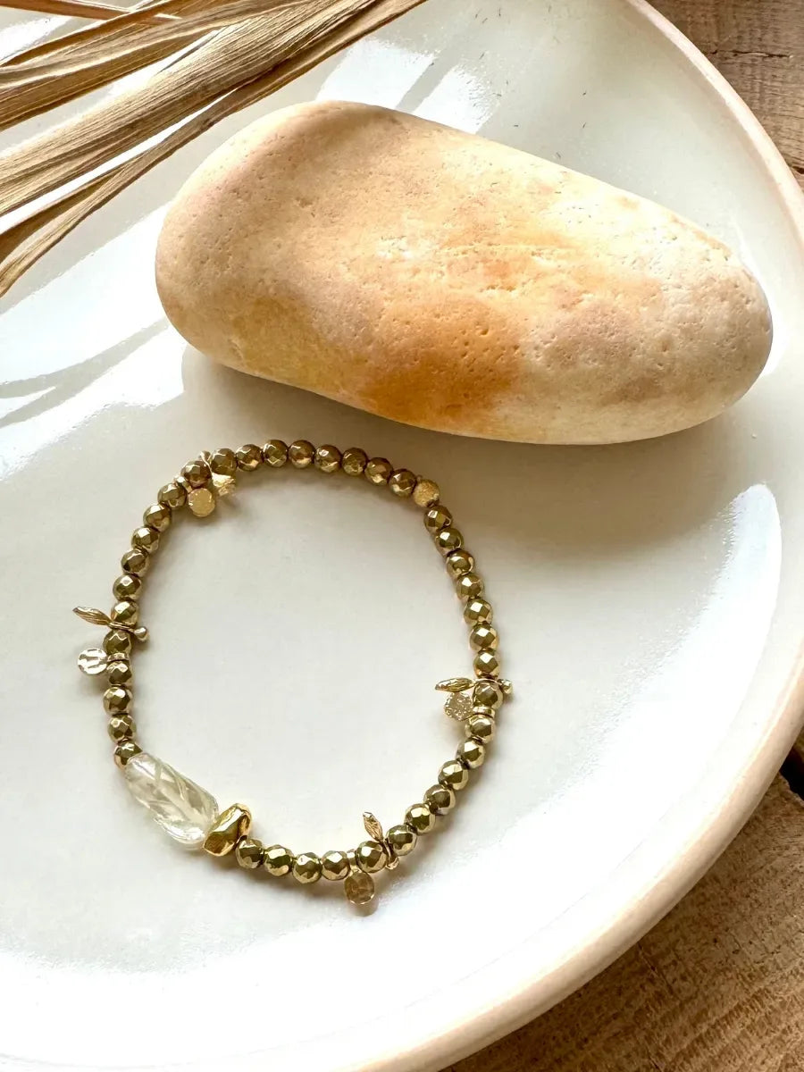 bracelet en citrine lucia pierres naturelles feuille sculptée en citrine et hématites