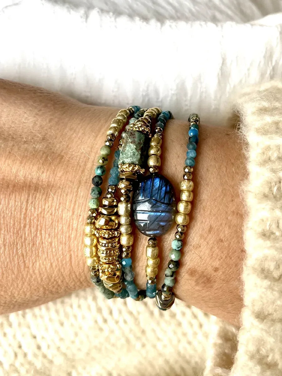 Bijou multitours en apatite, vue 3 - Paulette Quincaillerie