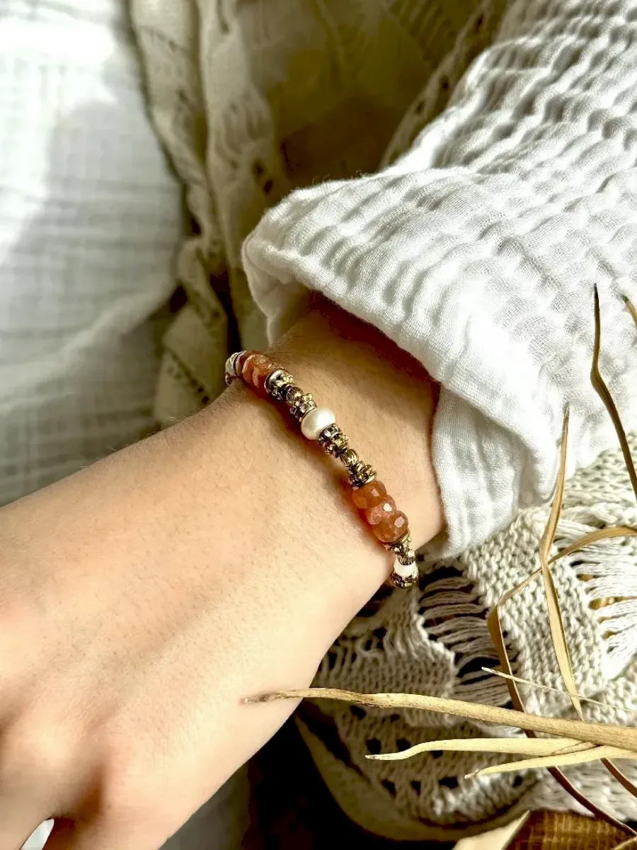 bracelet imani en pierre de solei et perle d'eau douce naturelle