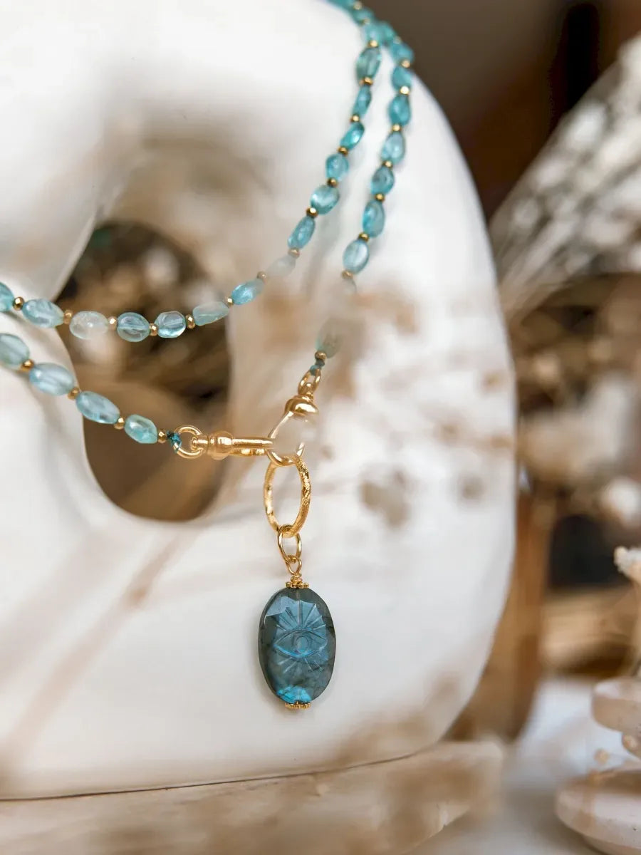 SAUTOIR LAKSHMI APATITE OEIL LABRADORITE