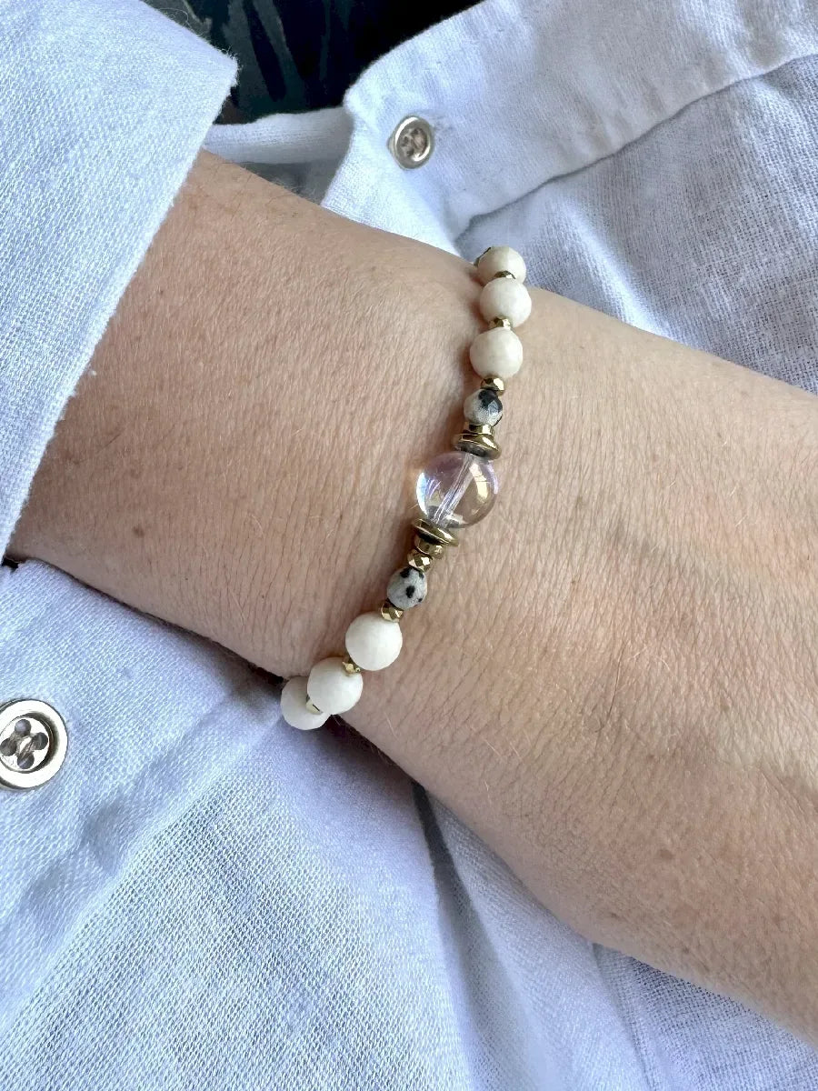 Bracelet en bois fossile, vue 2 - Paulette Quincaillerie