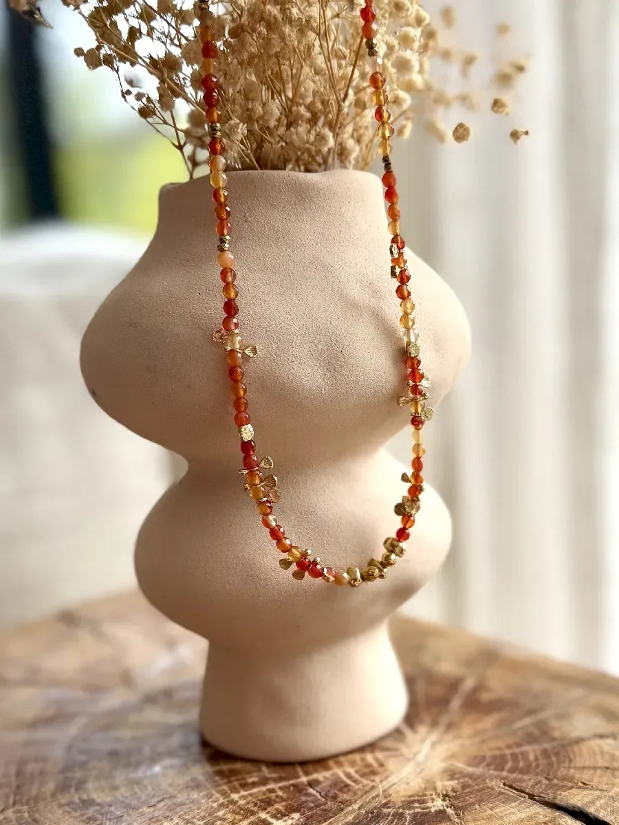 Collier en cornaline, vue 5 - Paulette Quincaillerie