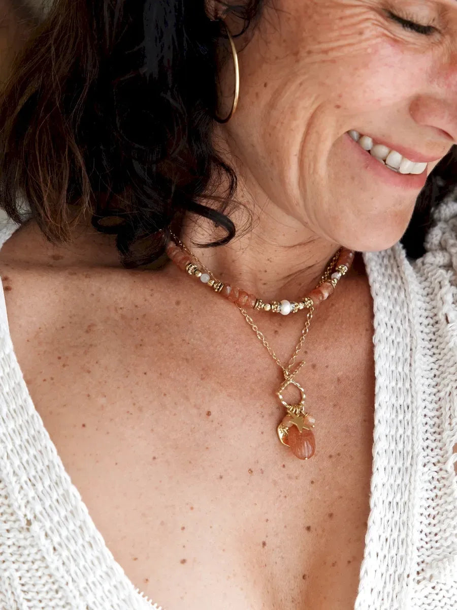 collier pierre de soleil