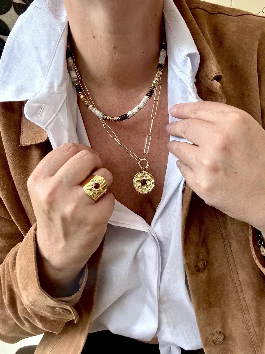 Collier en grenat, vue 4 - Paulette Quincaillerie