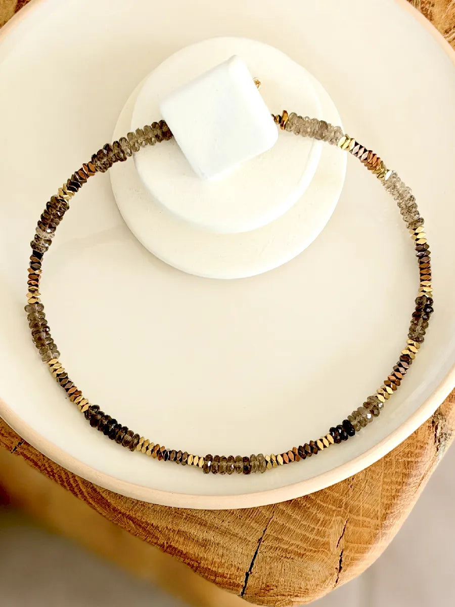 collier quartz fumé et hématites or et chocolat
