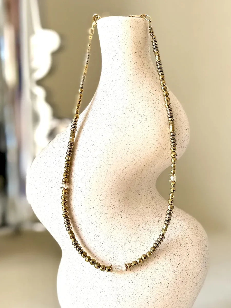 Collier en hématite, vue 4 - Paulette Quincaillerie