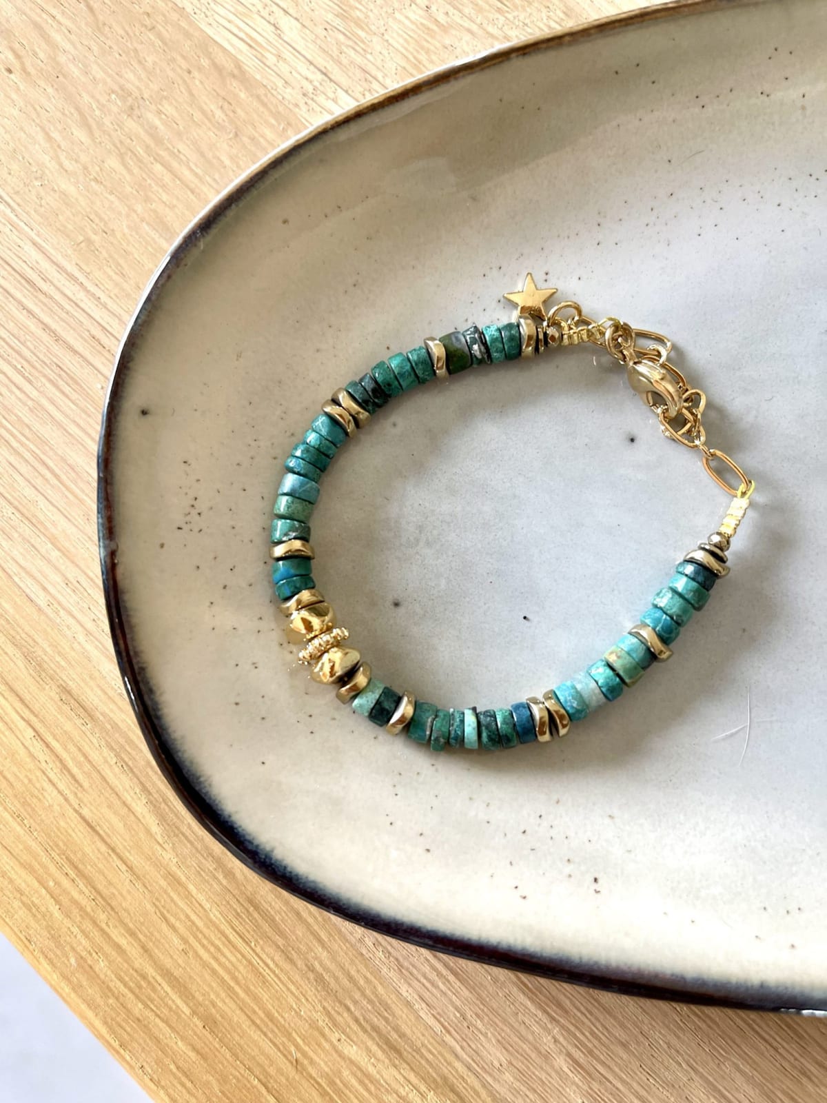 Bracelet en chrysocolle, vue 3 - Paulette Quincaillerie