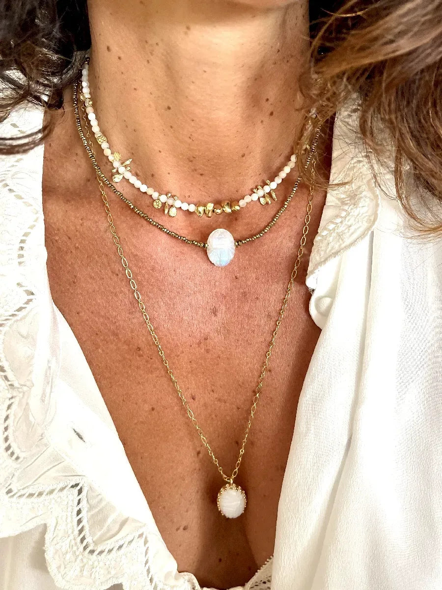 Collier en nacre, vue 3 - Paulette Quincaillerie