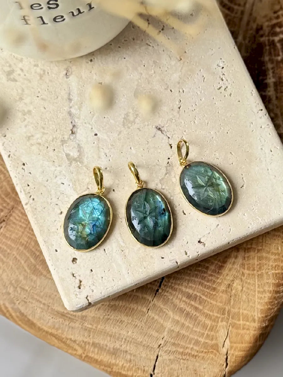 pendentif bonne etoile labradorite