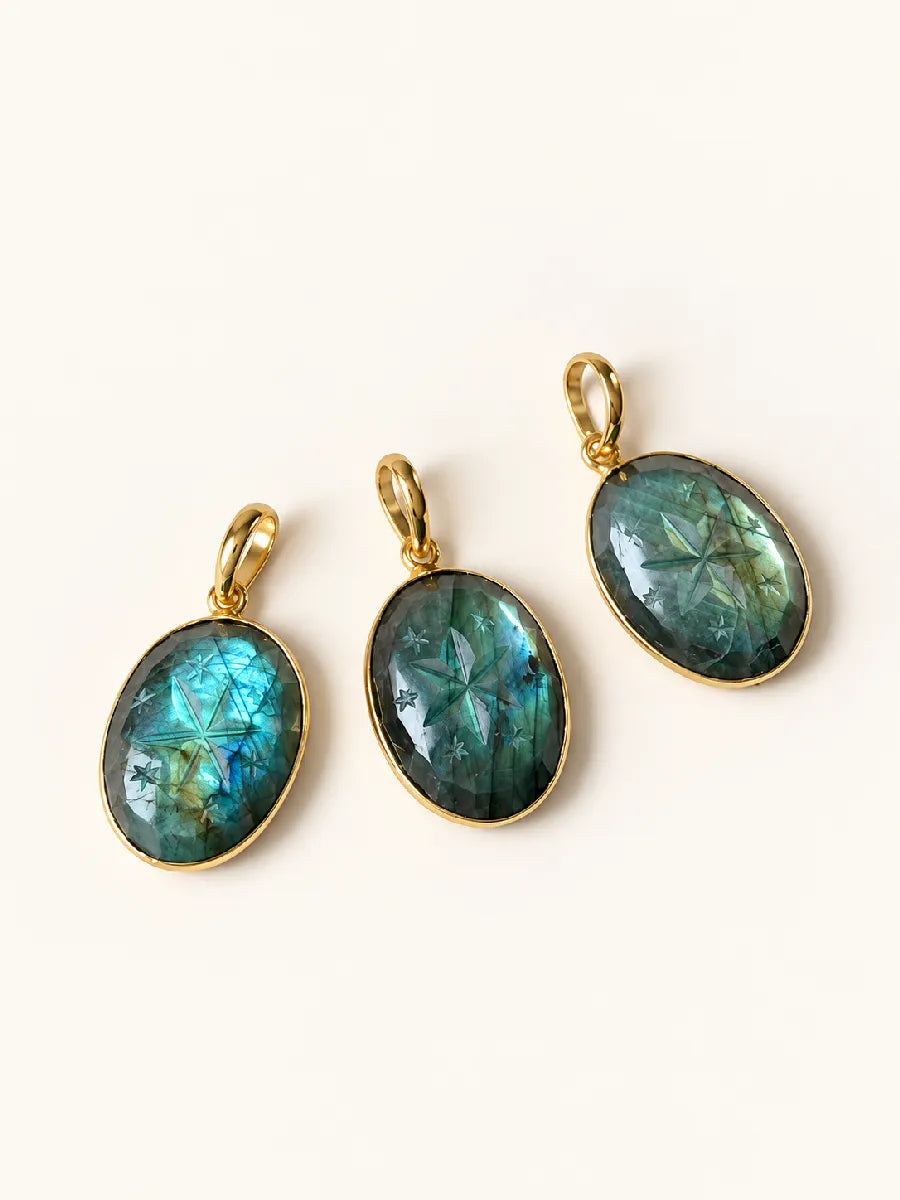 pendentif bonne etoile labradorite