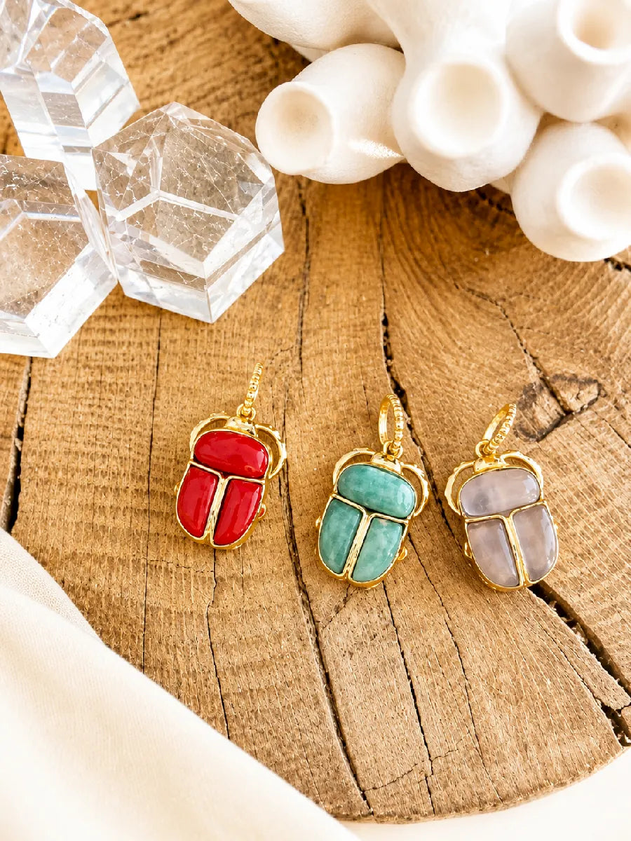 PENDENTIF SCARABEE PIERRE Amazonite / Corail / Améthyste claire