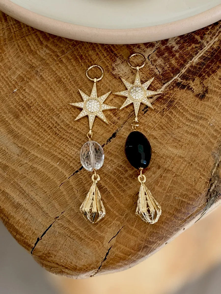 pendentif pompon étoile et filigrane or et pierre à facettes au choix cristal de roche ou spinelle noire