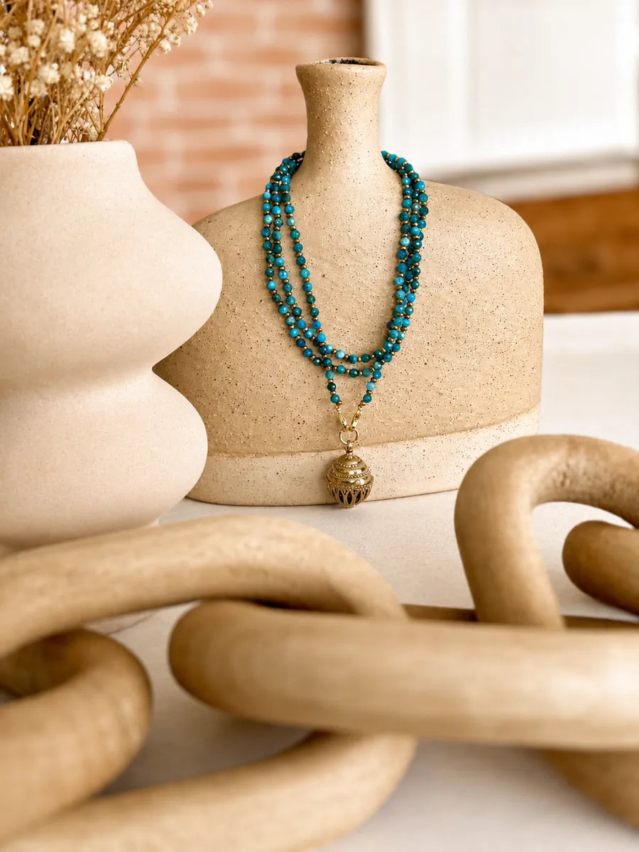 Sautoir en apatite, vue 3 - Paulette Quincaillerie
