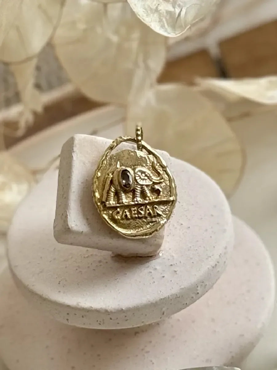MEDAILLE CÉSAR ELEPHANT QUARTZ FUMÉ