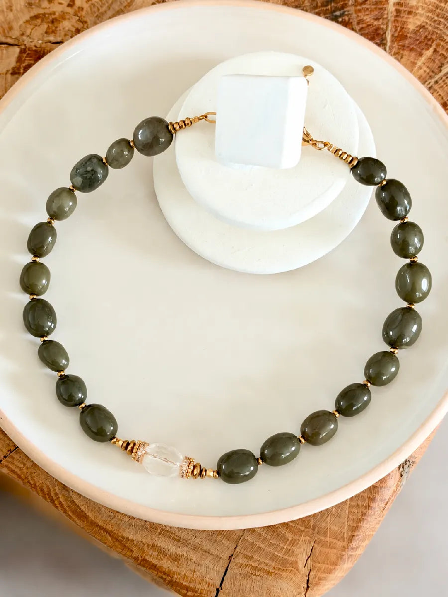 COLLIER GRACE JADE KAKI