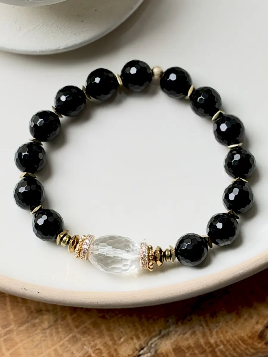 bracelet noir en spinelle et centre en cristal de roche esprit vintage rétro en pierres naturelles 