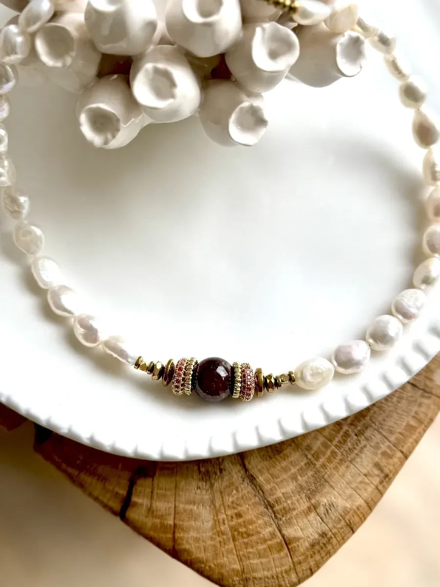 Collier en grenat - Paulette Quincaillerie