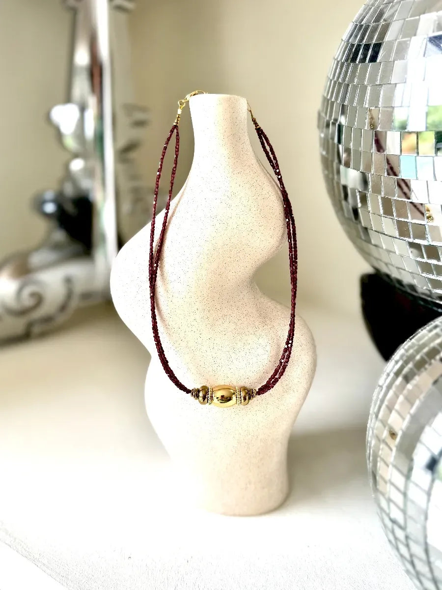 Collier en grenat, vue 5 - Paulette Quincaillerie