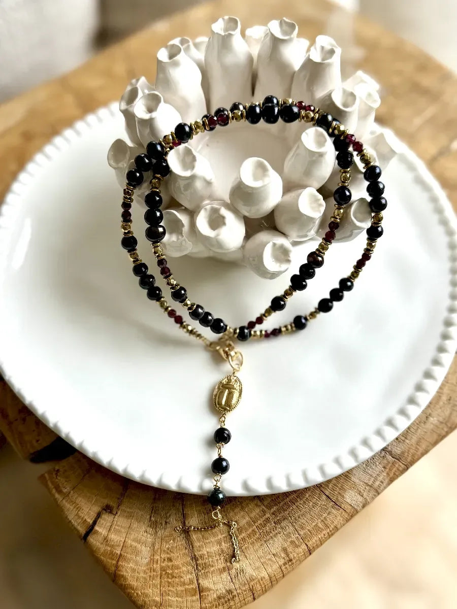 Chapelet en grenat, vue 2 - Paulette Quincaillerie