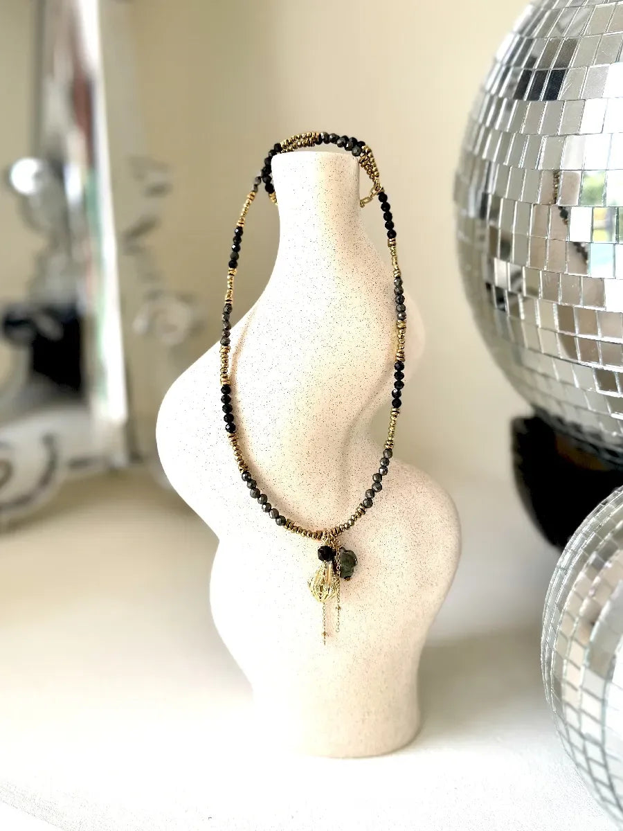 Collier en pyrite, vue 5 - Paulette Quincaillerie