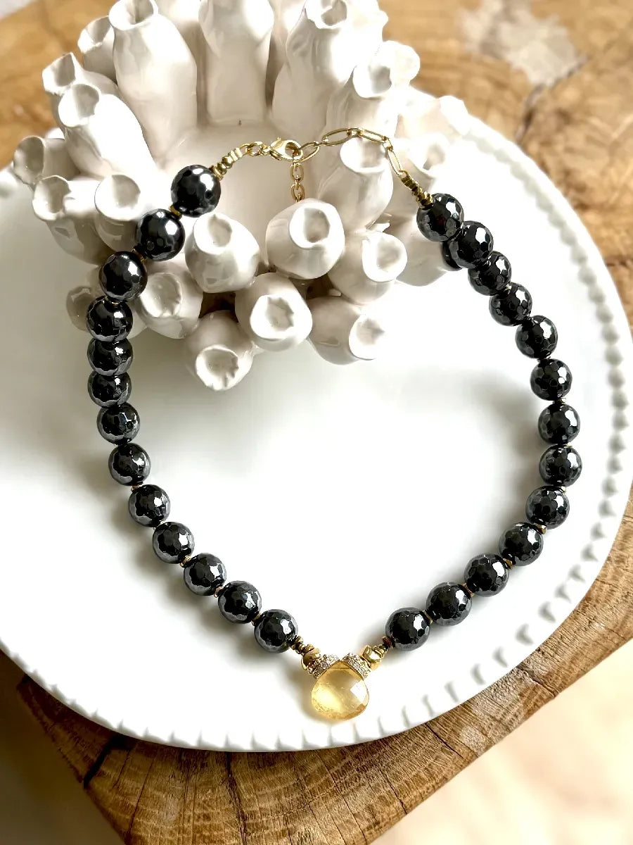 Collier en hématite, vue 4 - Paulette Quincaillerie