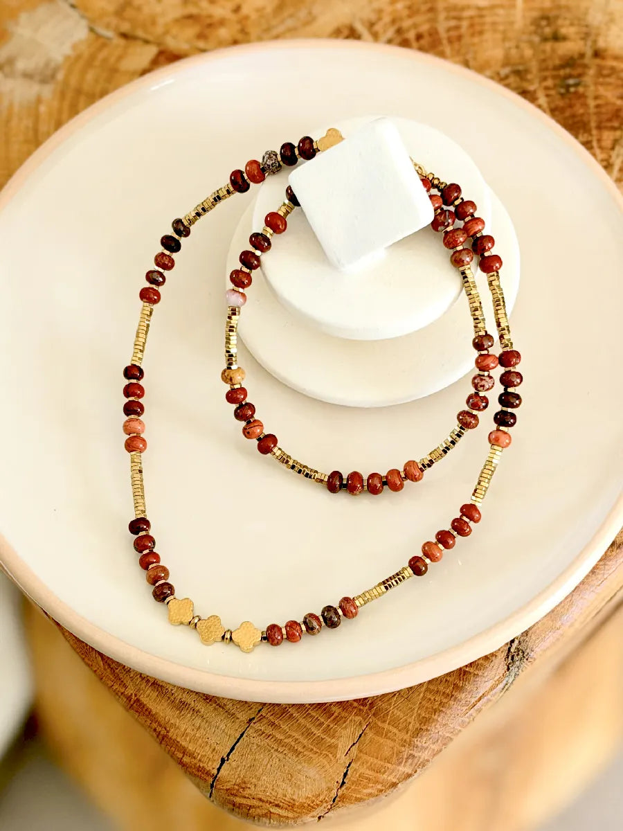 collier lucky jaspe rouge - trèfles or