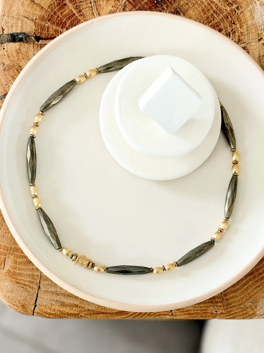 collier style vintage en perles longues de pyrite et citrine