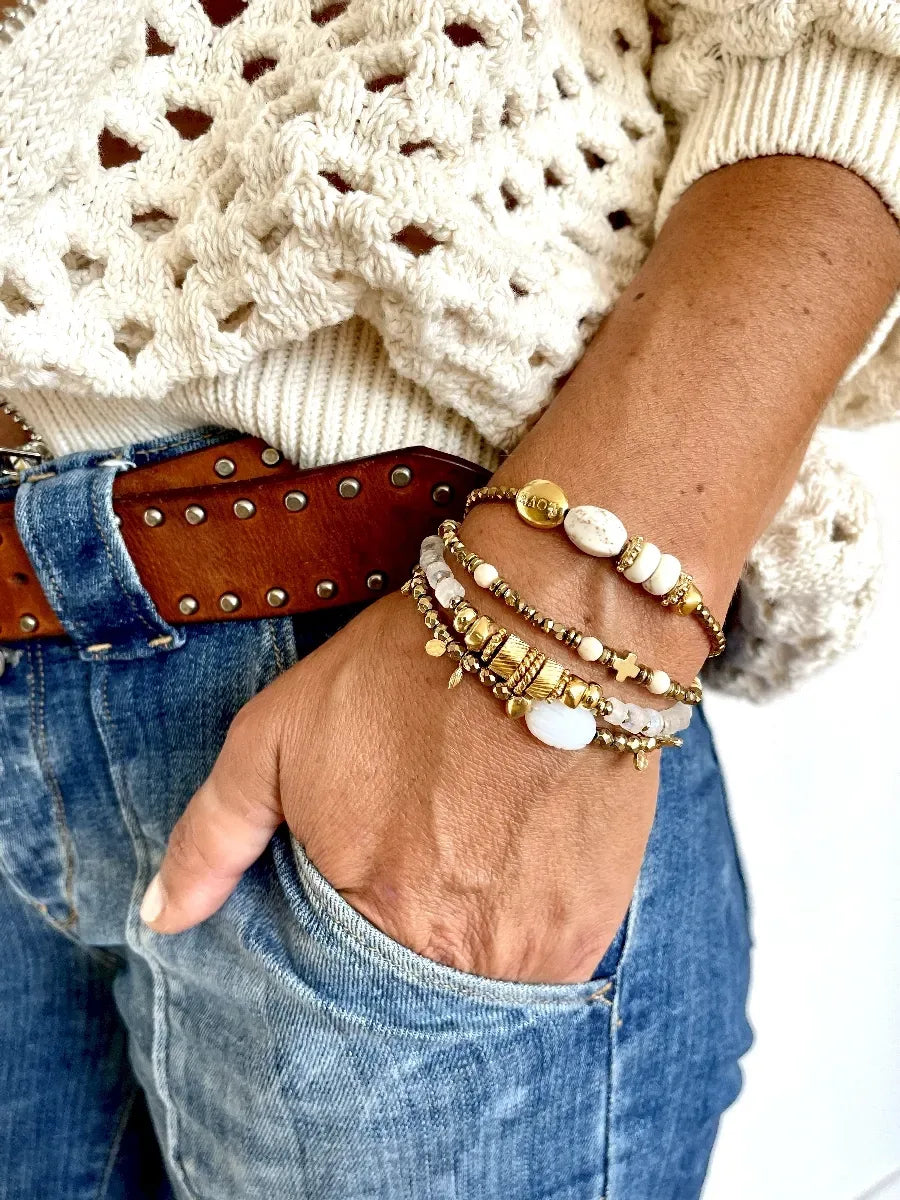 Bracelet en bois fossile, vue 2 - Paulette Quincaillerie