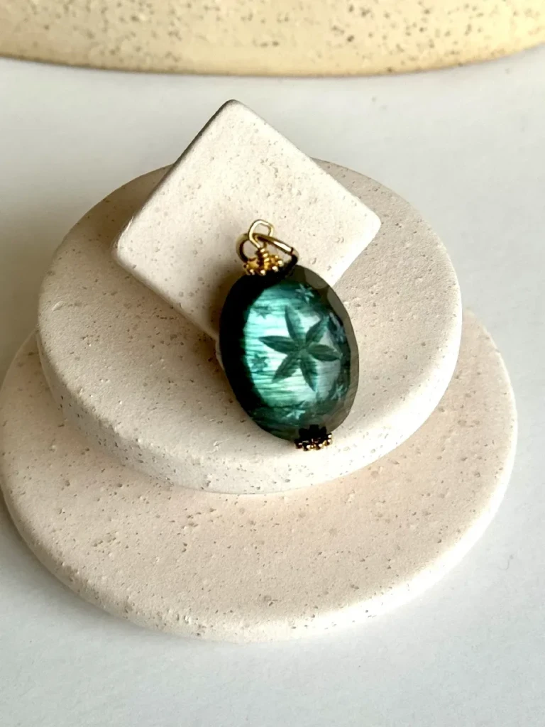 pendentif bonne étoile en labradorite