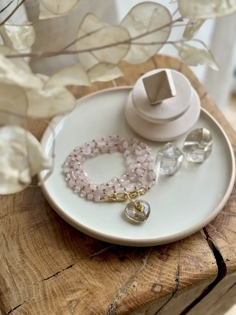 lakshmi quartz rose